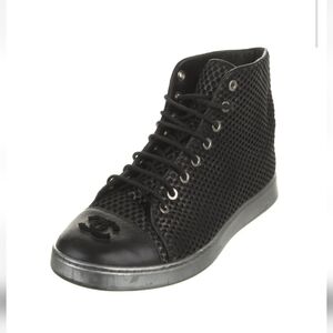 Chanel Authentic Interlocking Logo Leather Sneakers Women's Size: 8.